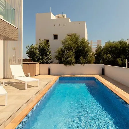 Villa Nissi Private Roof Garden And Pool