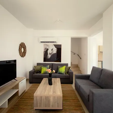 Nissi Private Roof Garden And Pool Villa