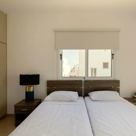 Nissi Private Roof Garden And Pool Villa