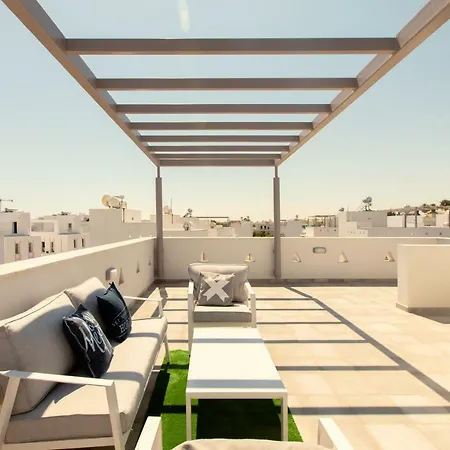 Nissi Private Roof Garden And Pool *